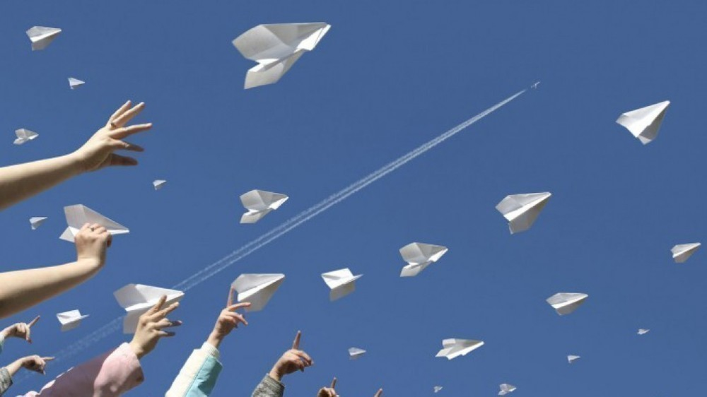 В Ставрополе во Всемирный день космонавтики в небо взмоют сотни бумажных самолетиков