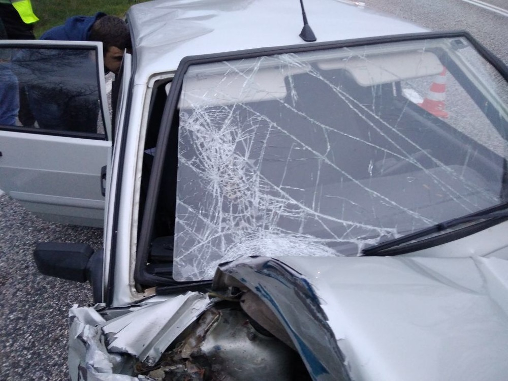 20-летняя девушка пострадала в столкновении ВАЗа с пассажирским микроавтобусом на Ставрополье