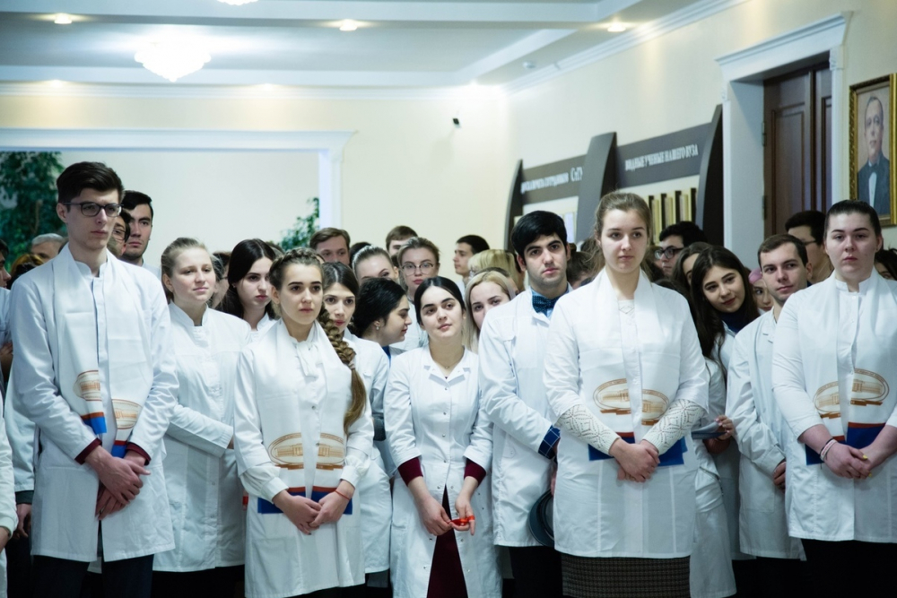 Сладкие «зачетки» студентов-медиков Ставрополя должны принести им удачу
