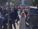Сотни людей пришли попрощаться с призывниками на Ставрополье