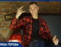 Ставропольский Кулибин изобрел остановку на колесах и попал в топы и полицию — рассказываем о Сергее Артюшенко