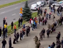 Объятиями и аплодисментами проводили еще одну группу мобилизованных в Ставрополе