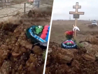 «Вот так у нас хоронит государство»: внешний вид могилы бойца СВО вызвал негодование жителей Ставрополья