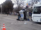 В Кисловодске полицейский УАЗ врезался в экскурсионный автобус