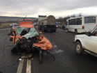 В лобовом столкновении "Тойоты-Марк" с рейсовым автобусом Минводы - Пятигорск пострадали дети