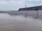Затопленный завод и перекрытая трасса: публикуем новые подробности прорыва дамбы на Ставрополье 