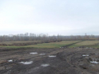 Неизвестные раскопали плодородные земли пайщиков в Петровском районе
