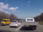 Обгоняющим по двойной сплошной автохамом возмутилась жительница Ставрополья