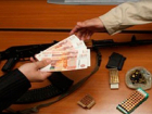 Хитрый начальник ДОСААФ получил более ста тысяч рублей за продление лицензии на оружие на Ставрополье
