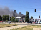 Крупный пожар в автосервисе у Старомарьевского шоссе Ставрополя попал на видео