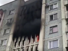 Жуткий пожар в жилом доме Пятигорска попал на видео 