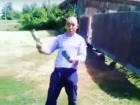 Комичная попытка десантника разбить две бутылки о свою голову попала на видео в Кисловодске