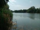 Молодой мужчина утонул в озере во время купания с пьяными друзьями на Ставрополье