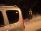 Катающийся на сноуборде по улицам ставрополец попал на видео