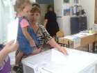 На повышение детских пособий и внимание к молодым семьям надеются голосующие жители КЧР