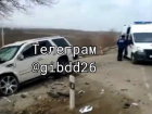 Вблизи Пятигорска в автоаварии с участием 4 автомобилей скончалась пассажирка и двое пострадавших