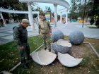 Разбитые шары и разгромленные лестницы: вандалы ударили по зонам отдыха в Кисловодске 