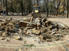 Жителей Ставрополя встревожил разрушенный «лягушачий» фонтан в Центральном парке 