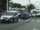 Серьезная авария ВАЗа и "Ижа" создала затор в центре Ставрополя