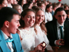 Ставропольским выпускникам вручили 306 золотых и серебряных медалей