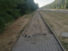 На улице Космонавтов в Ставрополе ремонт тротуара бросили на полпути