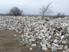 Свалку стройотходов почти в 2 тысячи квадратных метров обнаружил Северо-Кавказский Россельхознадзор в Кочубеевском округе