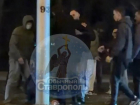 Неизвестные устроили драку и ударили ногой по лицу мужчину в Ставрополе