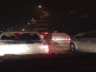 Сильный снегопад вызвал автомобильный коллапс в Ставрополе