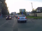 В Ставрополе мужчина катался на капоте авто и стрелял в воздух