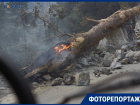 Кадры крупного лесного пожара под Домбаем показал фотограф из Ставрополя