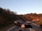 На Ставрополье тюк шерсти упал на легковой автомобиль, пострадал ребенок