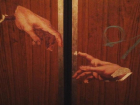 В предмет искусства народные умельцы превратили двери лифта в Ставрополе