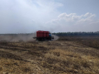 В Кировском округе пожар охватил 130 гектаров ячменного поля