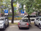 Паркуюсь как хочу: автохамы заняли места для инвалидов на популярных парковках Ставрополя