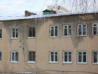 Восемь лет жильцы ессентукской многоэтажки обходятся без коммунальных благ