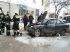 В центре Ставрополя горел припаркованный возле магазина автомобиль