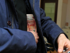 Приютившие на ночь малознакомого мужчину супруги остались без денег и драгоценностей в Ставрополе
