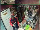 Мужчина украл деньги на лечение ребёнка и попал на видео в Ставрополе