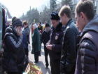 Тонну продуктов питания без документации изъяли на ярмарке у торговцев в Пятигорске