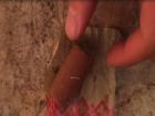 Извивающихся белых червей обнаружили в шоколадных конфетах покупатели в Ставрополе