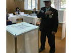 94-летний житель Черкесска проголосовал в числе первых на выборах в КЧР