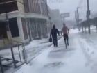 Молодой мужчина бегал полуголый по морозу и попал на видео в Ставрополе 