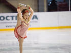 На льду кадетского училища Ставрополя соревновались юные фигуристы