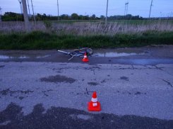 В Предгорном районе велосипедист проехался по встречной полосе и теперь находится в больнице