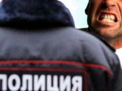 Пьяный мужчина покусал за ногу полицейского в Ставропольском крае