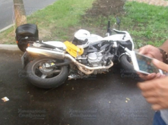 «Семерка» сбила мотоциклиста в Ставрополе