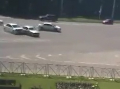 Иномарка «влетела» в «Приору» на пересечении улиц Лермонтова и Доваторцев в Ставрополе