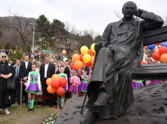 В Пятигорске открыли памятник Сергею Михалкову