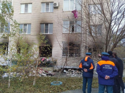 В Ставрополе жильцов загоревшегося дома определят в пункт временного размещения
