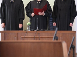 За обвинения судебной системы в продажности и нарушения судья лишился поста на Ставрополье